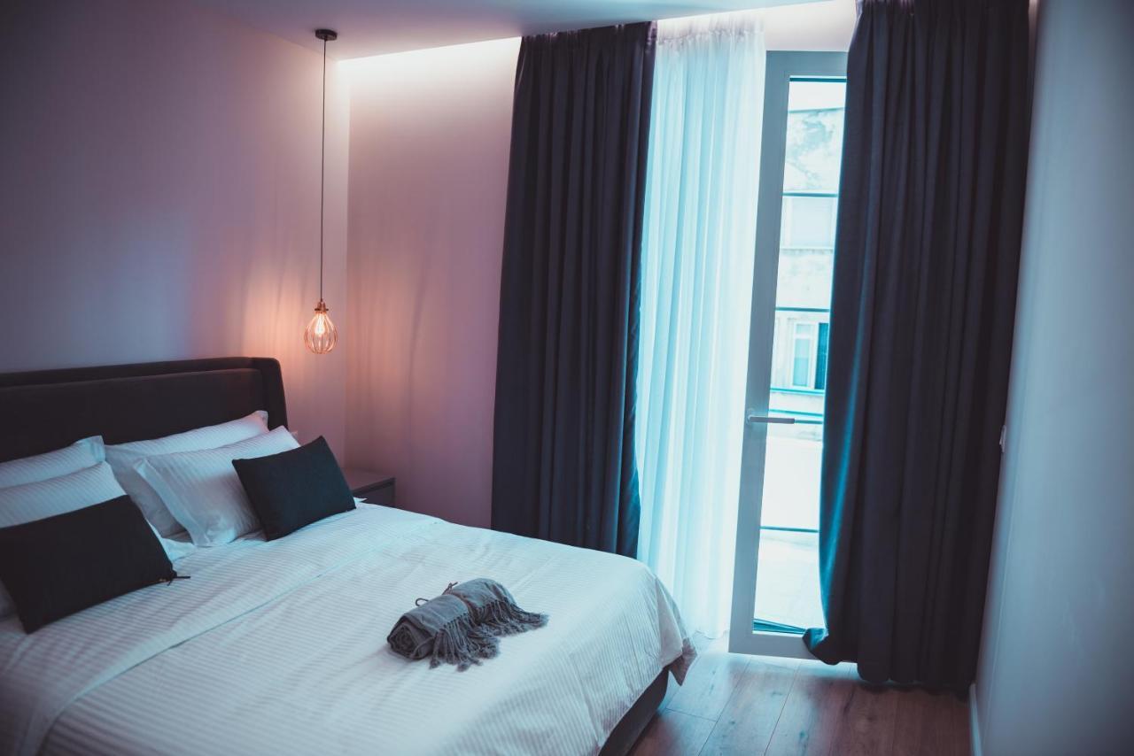 Tam Serviced Apartment City Center No2 Tirana Exterior foto